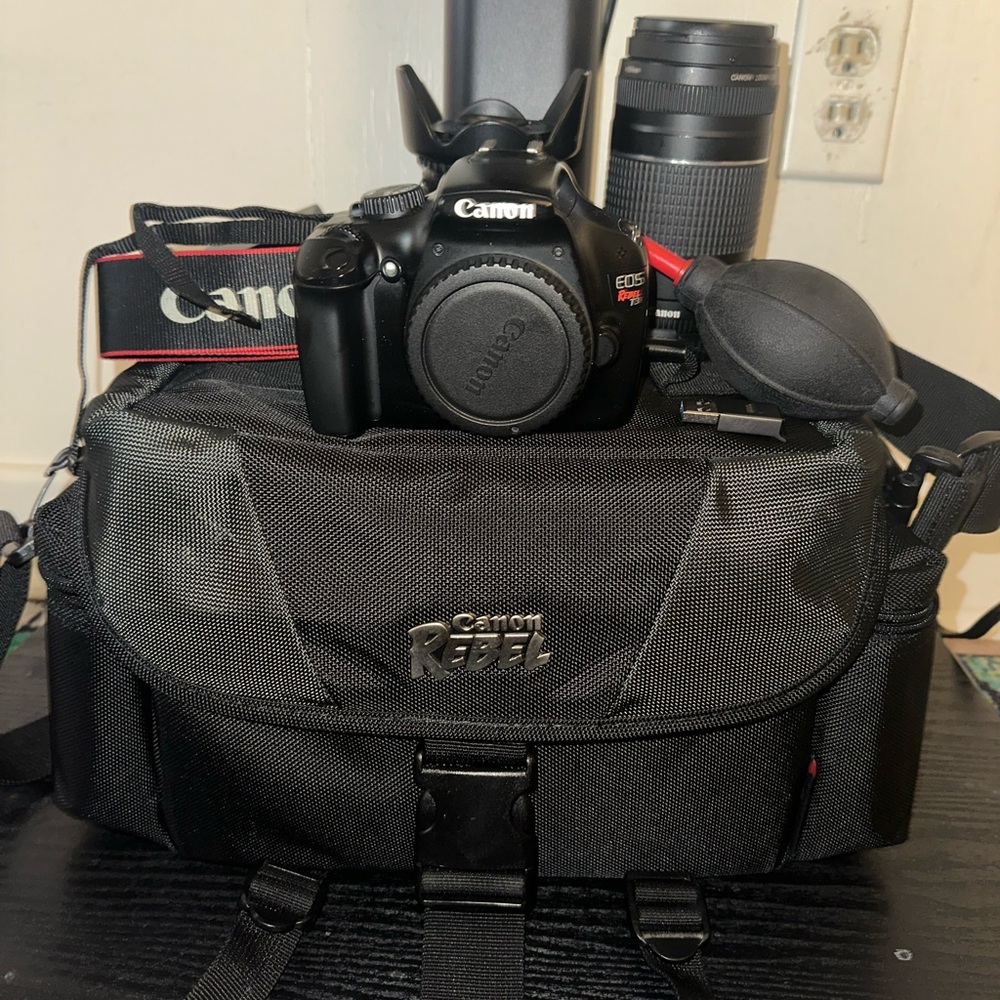 Canon Rebel T3 with Lens and Bag